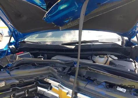 2024 Chevrolet Silverado 1500 4Wd Short Bed Lt from USA, damaged, VIN 1GCUDDED5RZ131054